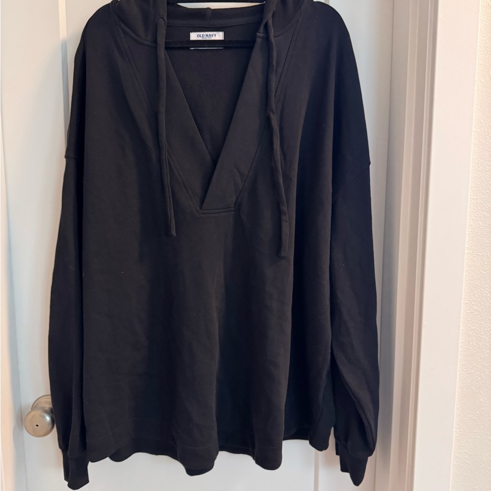 Brand new never worn old navy black thin sweater swim cover up
